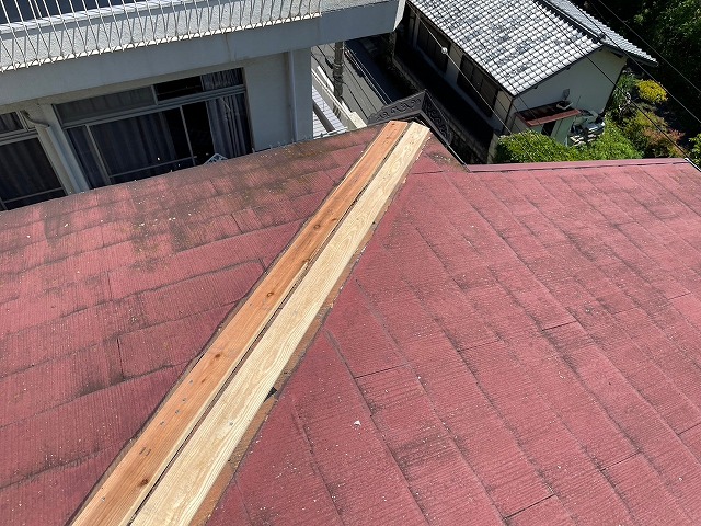 姫路市　棟包み板金飛散箇所交換　木下地